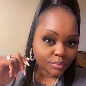 Meet your Posher, Aleshia